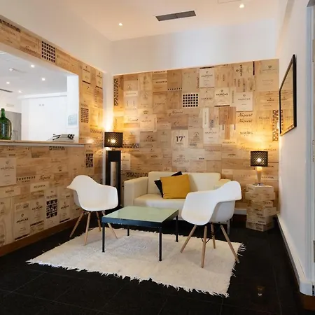Hotell Legendary Oporto