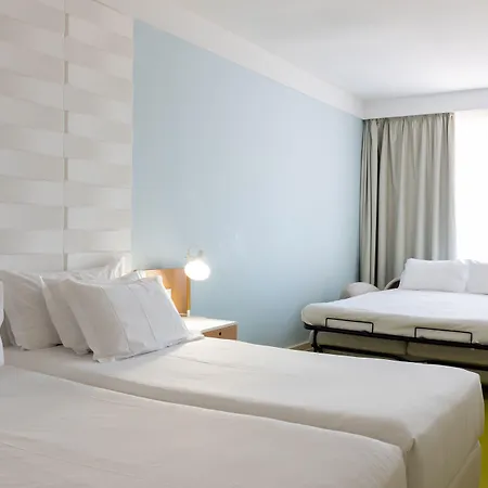 Legendary Hotell 3*