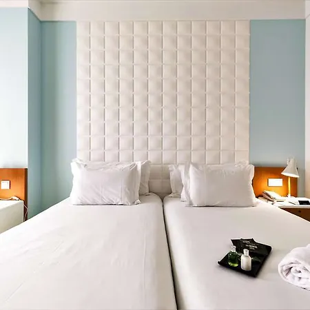 Hotell Legendary 3*
