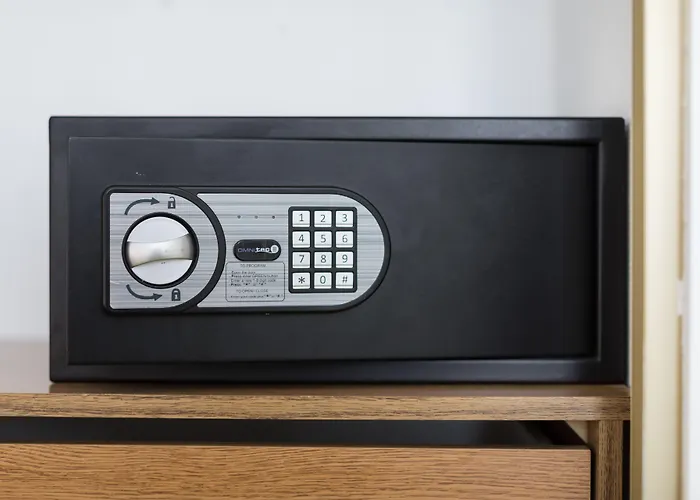 Legendary Szálloda 3*