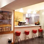 Hotell Legendary Oporto