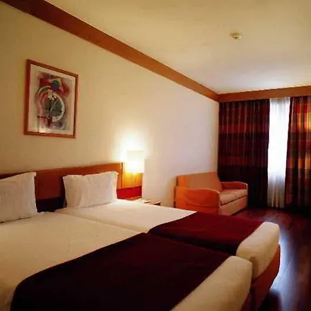 Legendary 3* Oporto