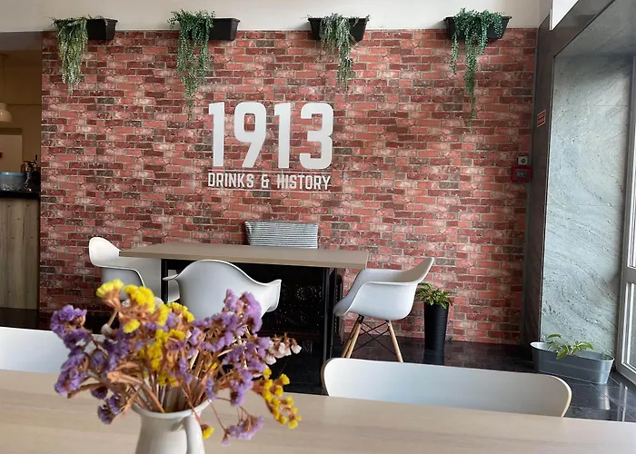 Legendary Отель